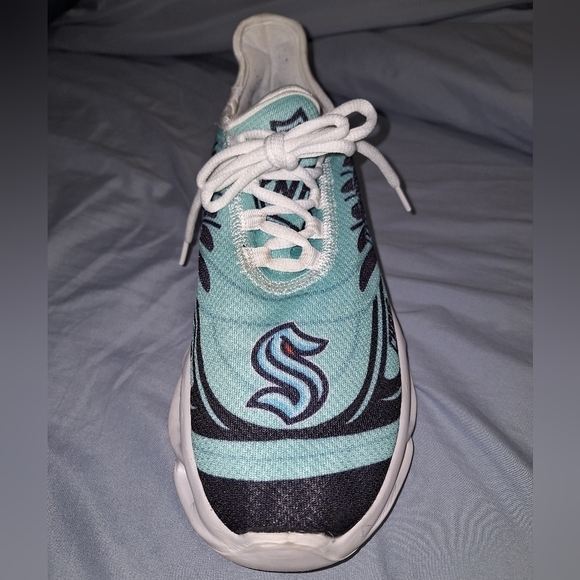 A pair of Seattle Kraken Chris athletic shoes in a EU 43 size 43, or US 9/9.5. main image 7